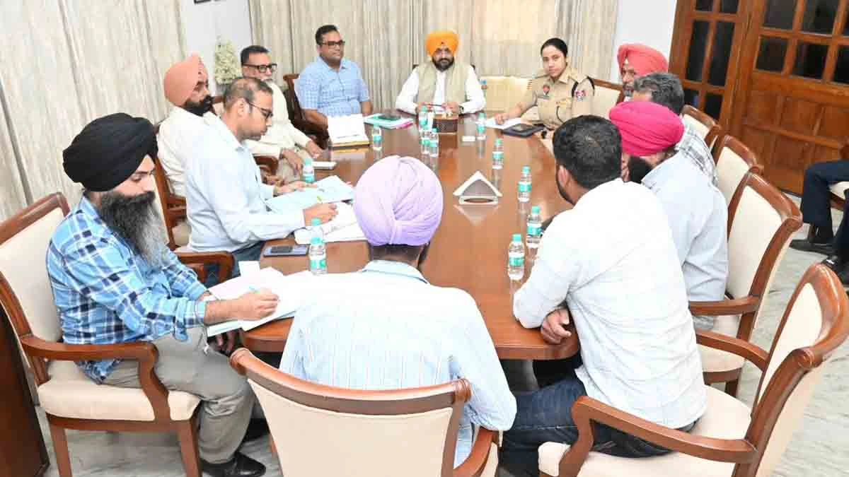 Tarunpreet Singh Sond held a meeting with employee unions
