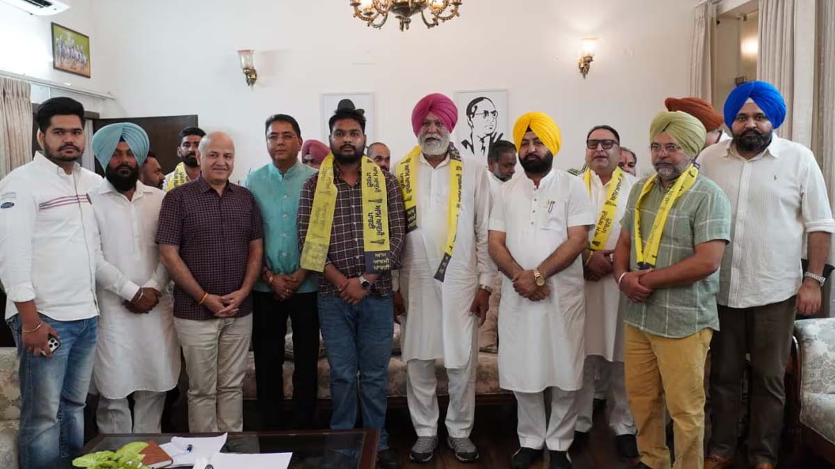 पूर्व विधायक आम आदमी पार्टी में शामिल