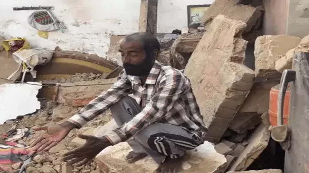 पंजाब में मकान की छत गिरने से मां-बेटे की मौत