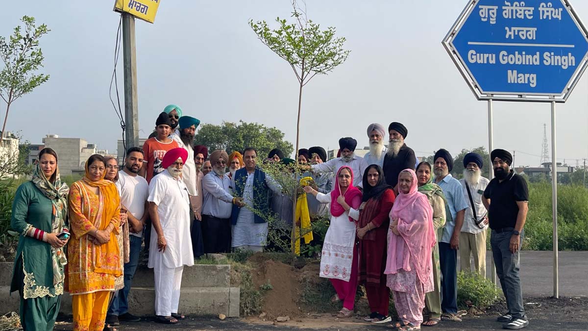 जालंधर के सूर्या एन्क्लेव में चलाया गया पौधारोपण अभियान