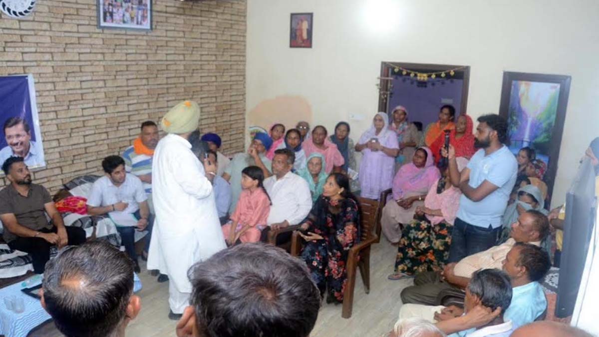 डिप्टी स्पीकर जय कृष्ण सिंह रौड़ी ने लोक मिलनी के दौरान गांव सोली के लोगों को दिया बड़ा तोहफा