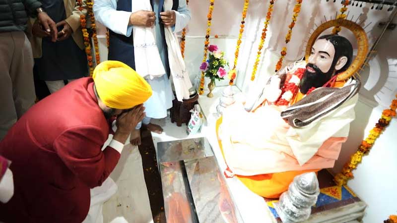 DEDICATES NEWLY CONSTRUCTED SRI GURU RAVIDASS JI MEMORIAL AT KHURALGARH