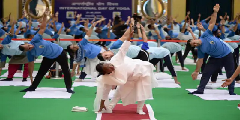 President Draupadi Murmu did yoga