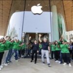 first apple store