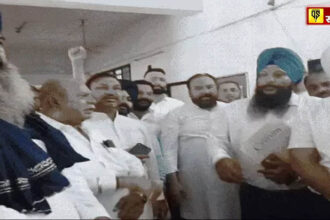 MLA Sukhwinder Singh Kotli raising slogans against Jalandhar district administration.