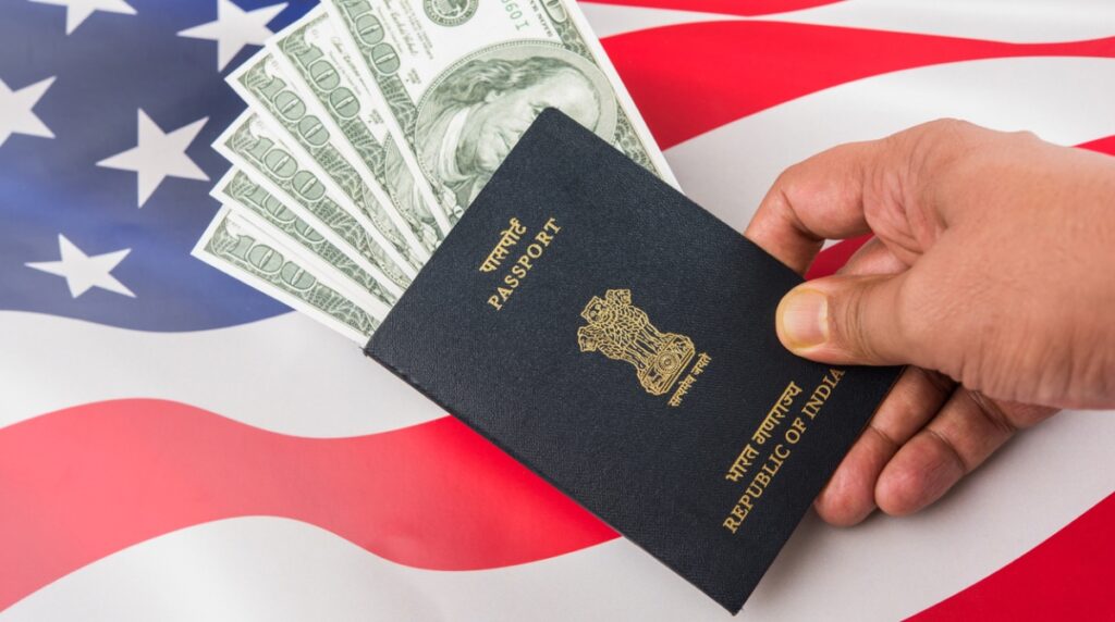 America Visa: गुजरात के छात्रों के लिए राहत, व्यापारियों और आगंतुकों की कठिनाइयाँ