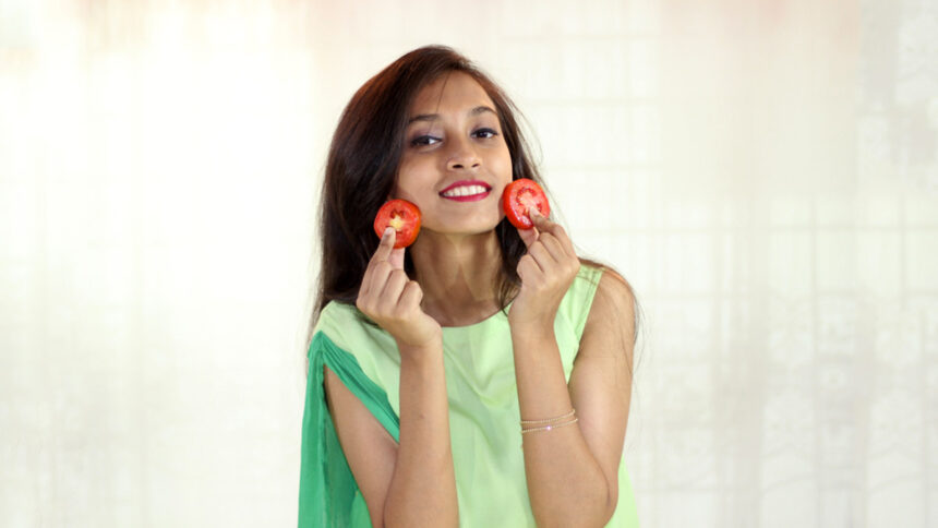 Tomato Face Packs for glowing skin