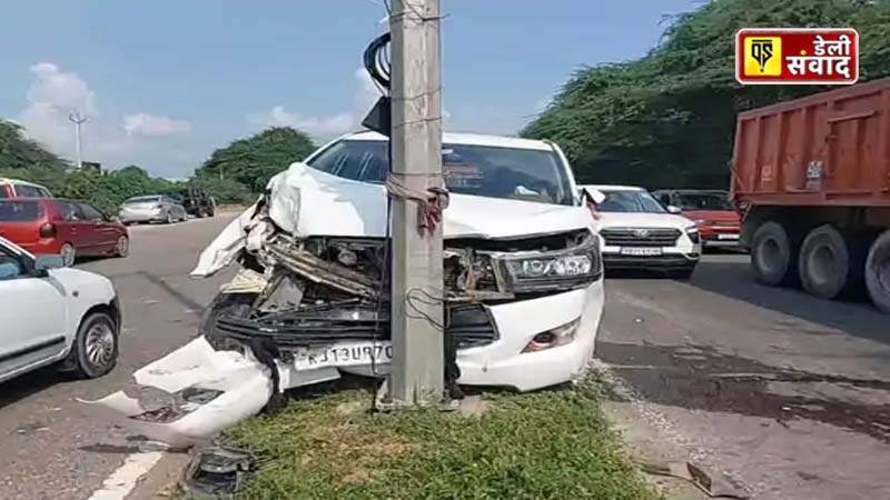 Jalalabad Aam Aadmi Party MLA Jagdeep Kamboj Goldy's car met with an accident on Bathinda-Malout road