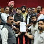 Dr. Ravjot Singh held a meeting with the union of sanitation workers and sewer workers