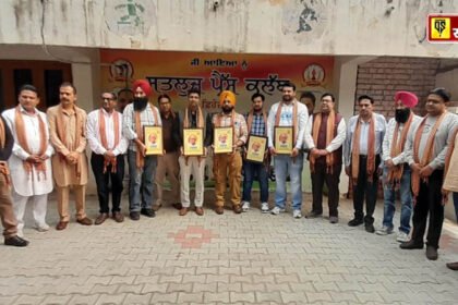 Swadeshi Jagran Manch organized a seminar and felicitation ceremony on the birthday of Dattopant Thengadi