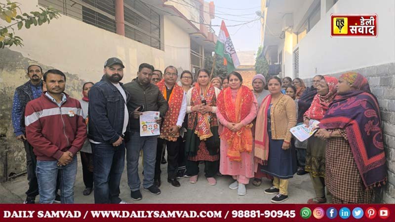 Uma Beri sought votes from door to door for Congress candidate Dinanath Pradhan of Ward-20