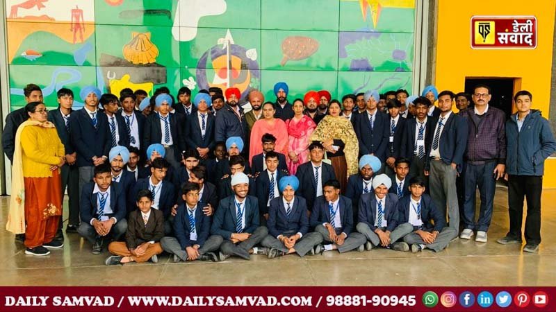 Students of Government School Pakhi Kala visited Punjab Vidhan Sabha