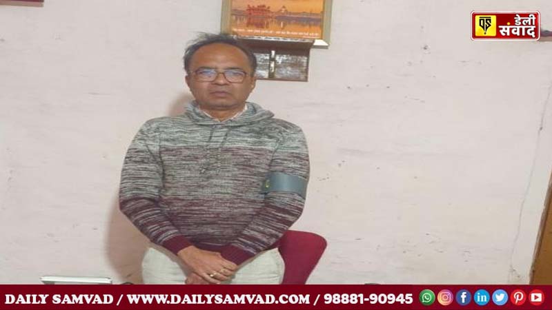 पंजाब में रूरल मेडिकल ऑफिसर्स एसोसिएशन ने काले बिल्ले लगाकर सरकार का किया विरोध