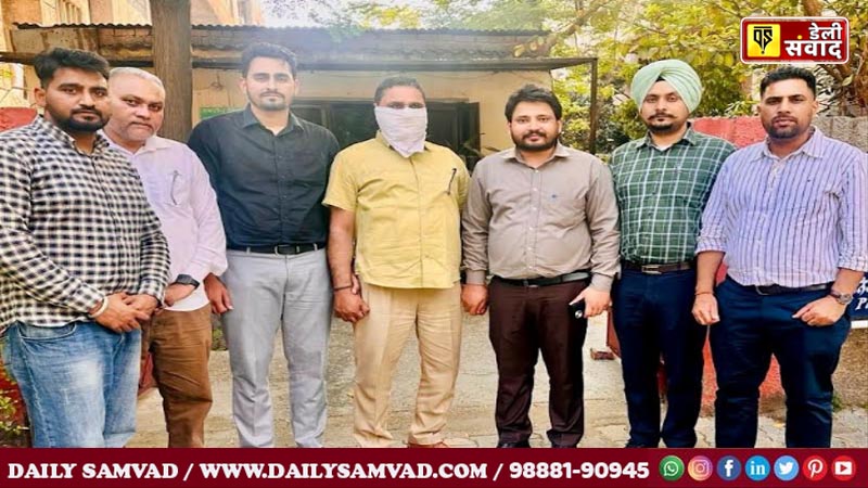 ASI caught Vigilance Bureau while taking bribe