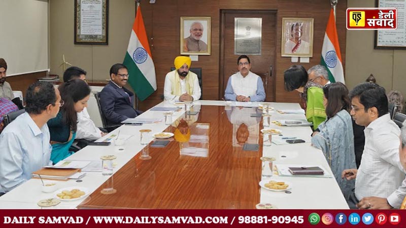 CM sought the intervention of Union Minister Prahlad Joshi to speed up the transportation