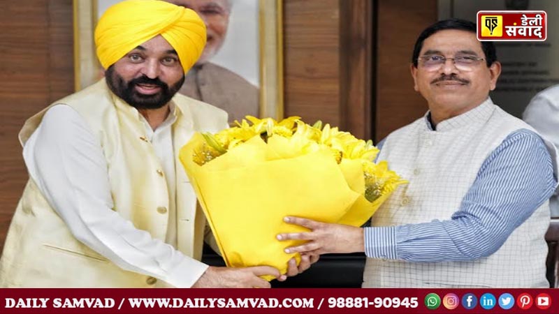 CM Mann and Union Minister Prahlad Joshi 