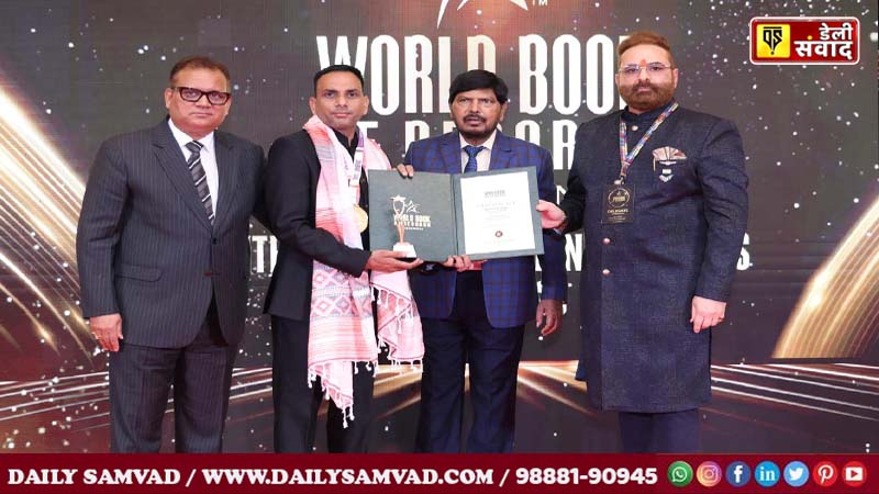 DGP Gaurav Yadav honoured ASI Ashok Kumar