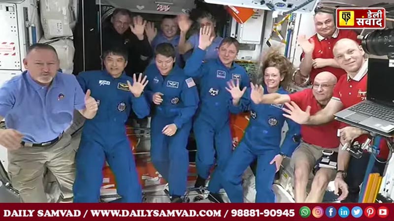 At about 11:15 a.m., NASA astronauts Anne McClain and Nicole Ayers, Takuya Onishi of Japan and Kirill Peskov of Russia arrived at the space station.