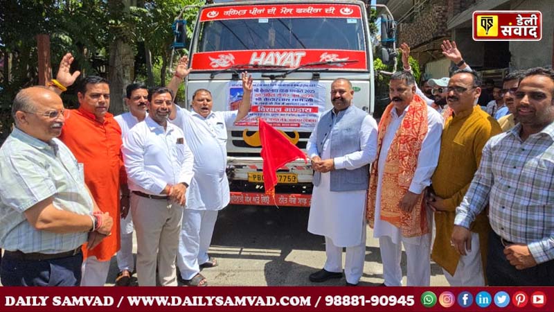 पूर्व सांसद सुशील रिंकू ने उत्तराखंड के लिए रवाना किया राशन से भरे 3 ट्रक व गाड़ियों का काफिला