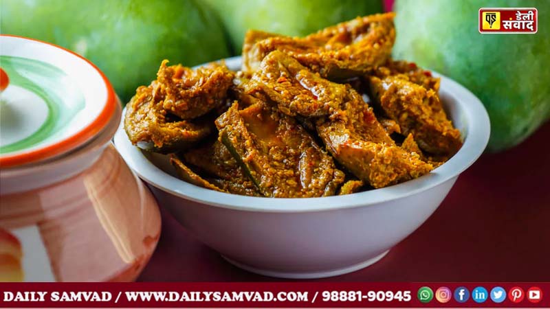 kachche Aam Ka Instent Achaar