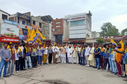 Jalandhar By Poll: 'आप' की नीतियों से प्रभावित लोगों का पार्टी में शामिल होने का सिलसिला जारी