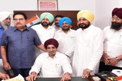 मुख्यमंत्री चरणजीत सिंह चन्नी की उपस्थिति में तृप्त बाजवा ने मंत्री के तौर पर पद संभाला