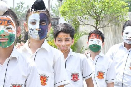 St Soldier News: सेंट सोल्जर जालंधर विहार के छात्रों ने समाज को फेस पेंटिंग एवं पोस्टर बनाकर मतदान जागरूकता का दिया सन्देश