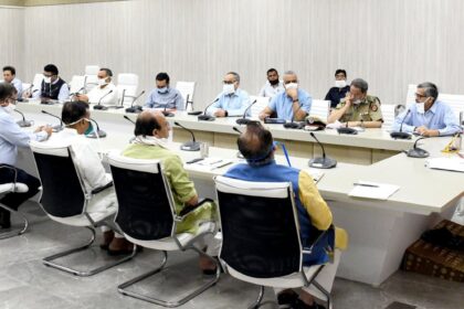 उत्तर प्रदेश में तेजी से ठीक हो रहे हैं कोरोना के मरीज, अब तक 2327 लोग अस्पताल से डिस्चार्ज