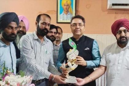 Punjab News: अमन अरोड़ा ने डेराबस्सी में उद्योग सेवा केंद्र का नींव पत्थर रखा