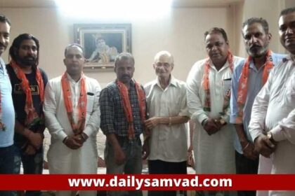 Amritsar News: अकाली दल छोड़ विजय कुमार ने थामा भारतीय जनता पार्टी का दामन