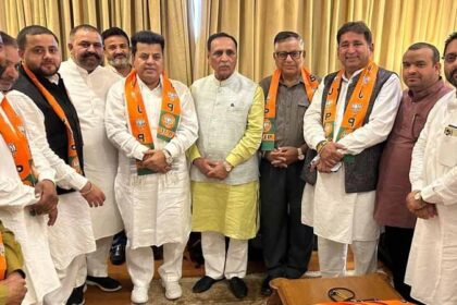 Jalandhar News: जालंधर में AAP को बड़ा झटका, पूर्व डिप्टी मेयर समेत कई नेता भाजपा में शामिल