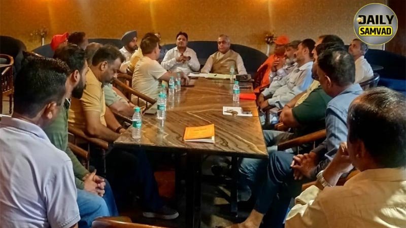 Lok Sabha Election: लोकल बाडी सेल के पदाधिकारियों के साथ केडी भंडारी ने की मीटिंग, प्रचार की रणनीति बताई