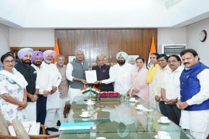 Punjab News: सुनील जाखड़ के नेतृत्व में भाजपा शिष्टमंडल ने पंजाब के राज्यपाल से की मुलाकात