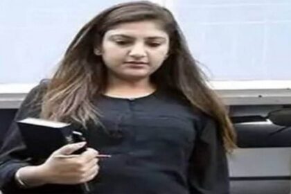 पंजाब की सबसे युवा इंस्पैक्टर रिश्वत लेती धरी गई, घूस की रकम पढ़कर सिर चकरा जाएगा