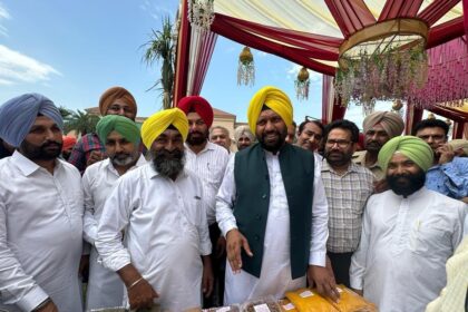 Punjab News: कैबिनेट मंत्री बलकार सिंह ने किसानों को धान की पराली का उचित प्रबंधन करने का न्योता दिया