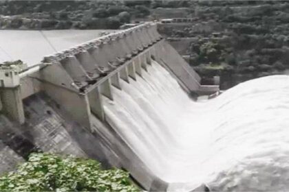 Punjab Weather: हिमाचल में भारी बारिश, पंजाब के लिए बजी खतरे की घंटी, डैंजर लेवल पर पहुंचा भाखड़ा डैम का पानी