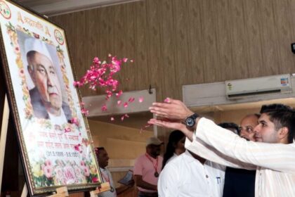 Blood donation: 8 राज्य, 3 यूटी में लगे 155 कैंप, 13,512 यूनिट रक्तदान कर दी लाला जी को श्रद्धांजलि