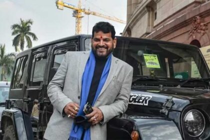 Wrestlers Protest: महिला पहलवानों ने किए सनसनीखेज खुलासे, कहा....बृजभूषण सिंह ने न्यूट्रीशन सप्लीमेंट दिलवाने के बदले यौन संबंध बनाने को कहा