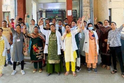 Punjab News: सिविल अस्पताल में महिला ने नर्स को मारा थप्पड़, नर्सिंग स्टाफ ने की नारेबाजी