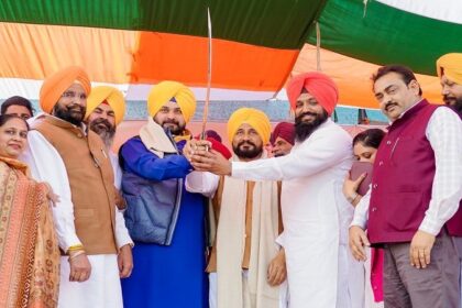 मुख्यमंत्री चरणजीत सिंह चन्नी की खुली चुनौती, कहा - बादलों को पंजाब के विरुद्ध किए गए गुनाहों की कीमत चुकानी पड़ेगी