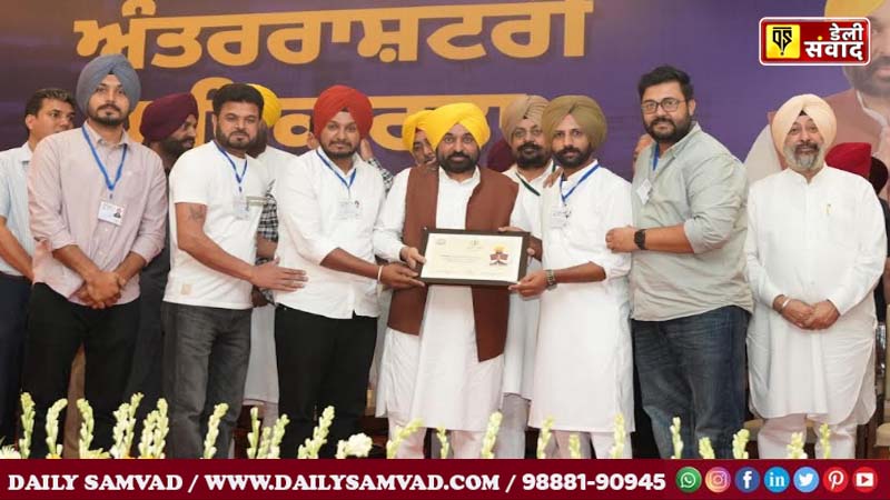 CM honoured the cooperative societies of Dhuri Circle