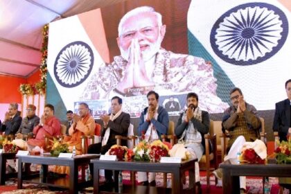 Ganga Vilas Cruise: वाराणसी से डिब्रूगढ़ तक दुनिया के सबसे लंबे वाटर क्रूज यात्रा का पीएम मोदी ने किया शुभारंभ