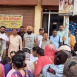 जालंधर के वार्ड-16 में AAP के दीनानाथ प्रधान ने लगाया मुफ्त रसोई गैस कनेक्शन का कैंप