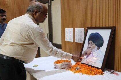 IKGPTU: आई.के.जी पी.टी.यू में पूर्व कुलपति एन.एस. रतन को श्रद्धांजलि भेंट
