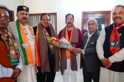 करतारपुर हलके में भाजपा प्रत्याशी सुरेंद्र महे की दिग्गज दलित नेता अविनाश चन्द्र ने संभाली चुनावी कमान, गांवों में BJP को मिला भारी जनसमर्थन