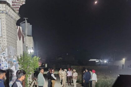 Amritpal Singh : दोआबा के सभी जिलों में हाईअलर्ट, होशियारपुर में अमृतपाल सिंह के छिपे होने की आशंका, पुलिस ने इस गांव को घेरा