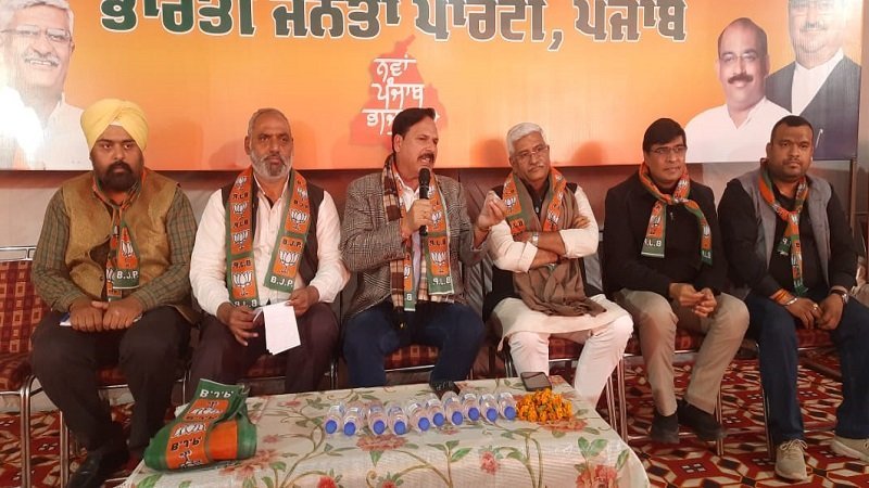 केंद्रीय मंत्री व चुनाव प्रभारी गजेंद्र सिंह शेखावत ने 21 प्रकोष्ठों के संयोजकों के साथ की मीटिंग, बोले- भाजपा की शक्ति कई गुना बढ़ी