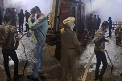 Gas Leak: पंजाब में बड़ी घटना, फैक्ट्री में आग लगने से गैस लीक, भगदड़ मची