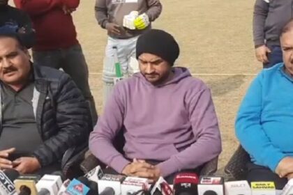 किक्रेट से सन्यास लेने के बाद पंजाब सरकार पर हमलावर दिखे हरभजन सिंह भज्जी, बोले- पंजाब पिछड़ गया, हरियाणा आगे निकला, तो क्या BJP में जा रहे हैं भज्जी?