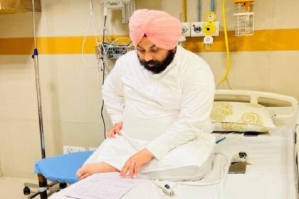 Punjab News: पंजाब के कैबिनेट मंत्री को सांप ने काटा, बाढ़ प्रभावित इलाके का दौरा करने पहुंचे थे, 7 जिलों में बाढ़ ने मचाया हाहाकर, BSF की चौकी डूबी